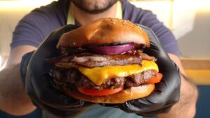 مطعم برجر مشوي